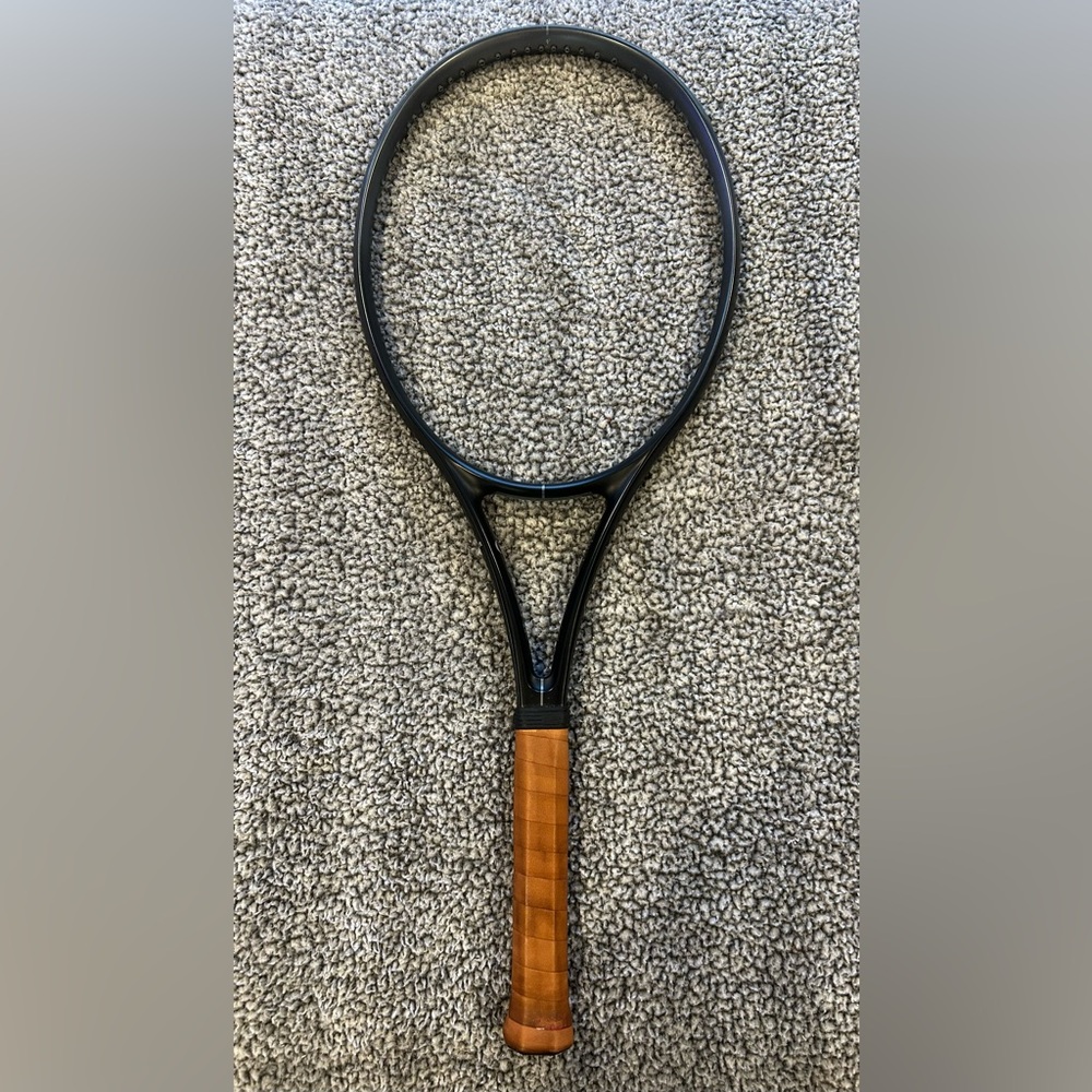 Wilson RF 01 Pro Tennis Racket - 4 1/4 (L2)